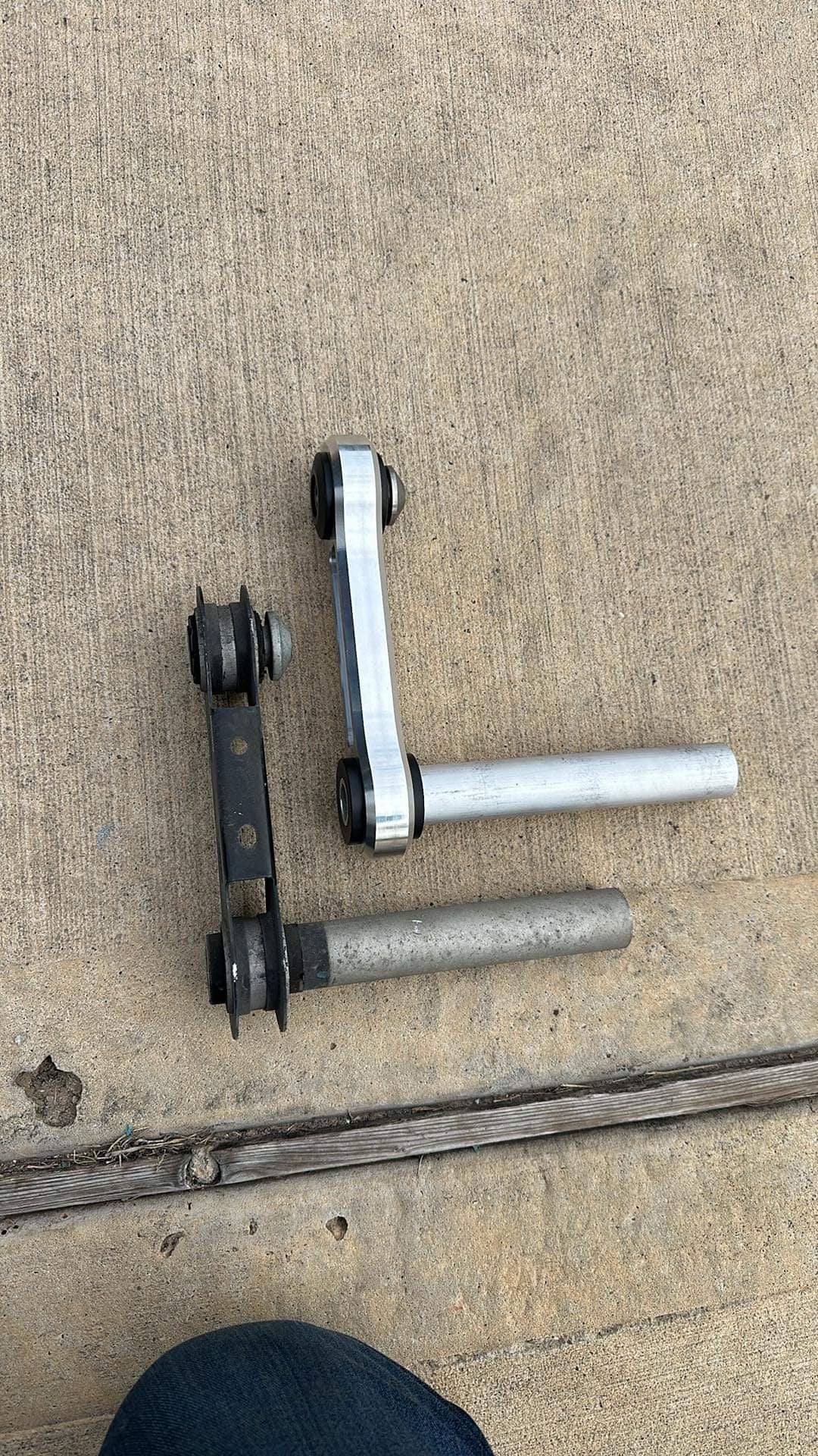 FENFABrication 2020+ Ford Explorer Billet Vertical Arms