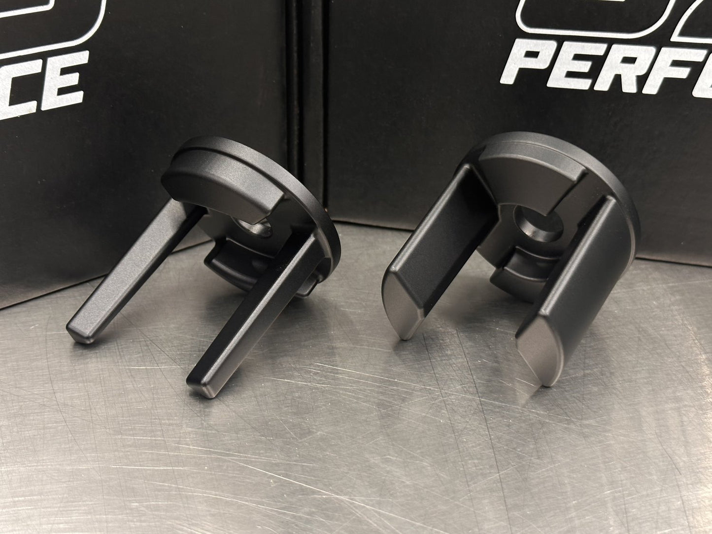 6th Gen Ford Explorer & 2nd Gen Lincoln Aviator (2020+) Differential Bushing Insert Kit (BIN01A0)